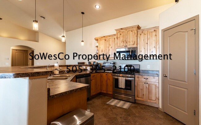 Foto del edificio - Beautiful 4 Bedroom (Newer) Home in Farmington