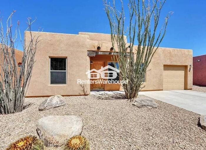 Primary Photo - Cozy, Freshly Remodeled Home Near Wilmot &...