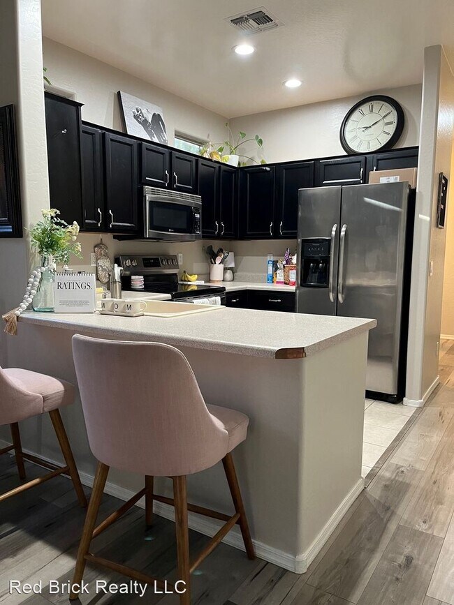 Foto del edificio - 2 br, 2 bath House - 9847 E Escondido Ave