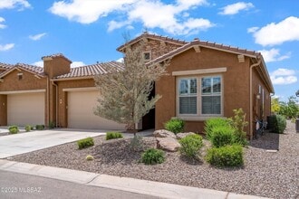 Building Photo - 30668 S Sand Hurst Ln