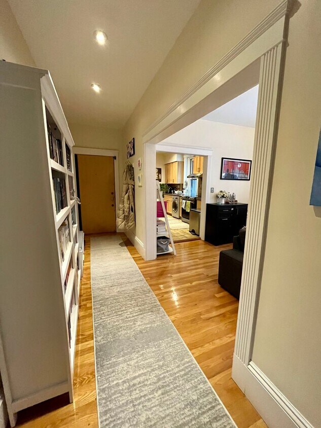 Primary Photo - Central Brookline Location, Parking Includ...