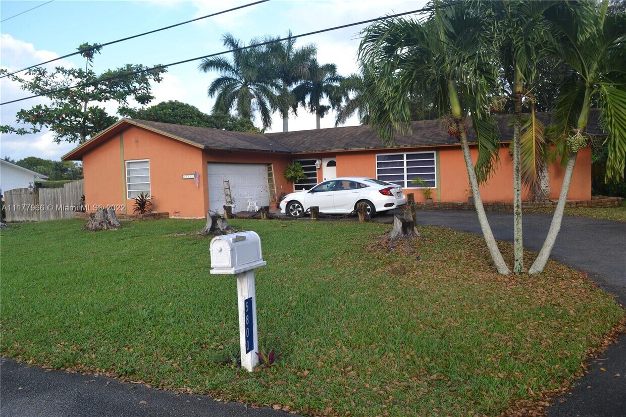 5800 SW 164th Terrace, Southwest Ranches, FL 33331 House Rental in