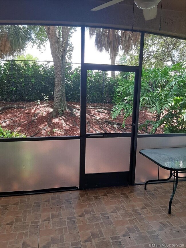 Building Photo - 4166 Forest Dr