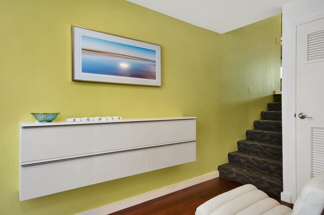 Building Photo - 340 Eastern Promenade