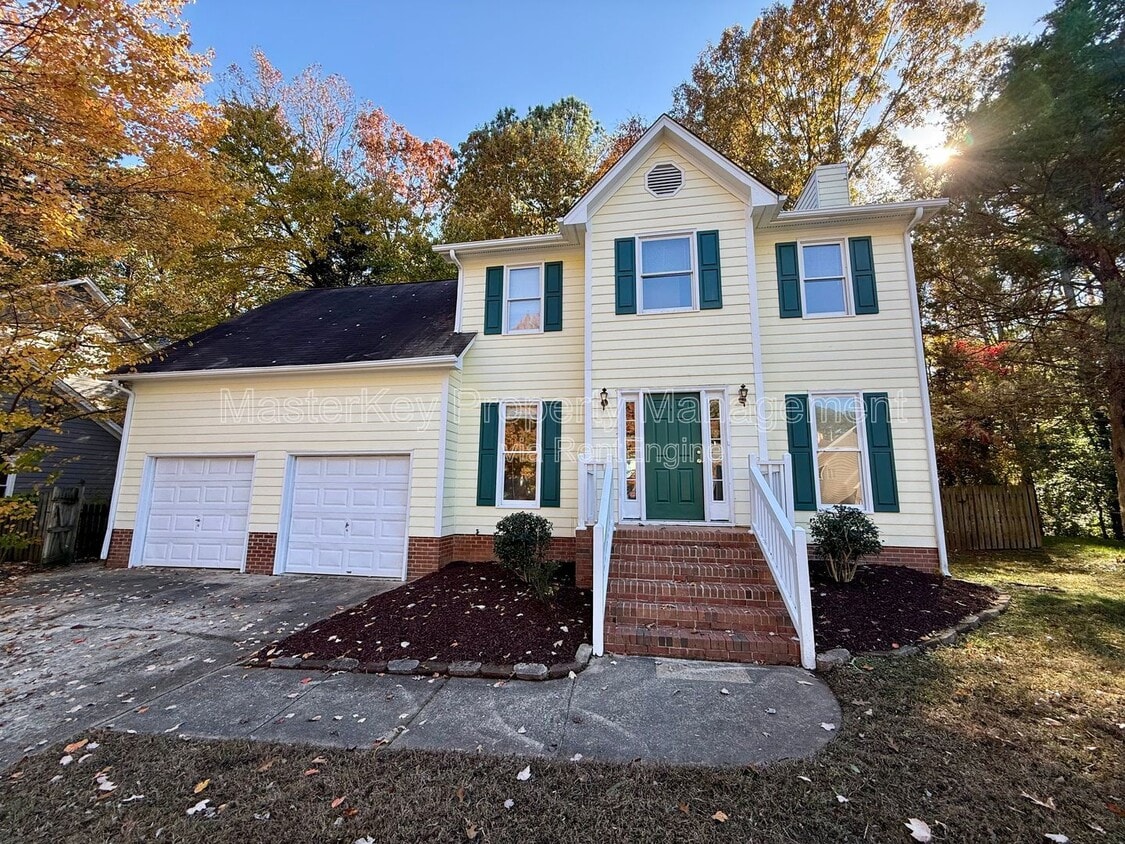 Photo - 306 Cary Pines Dr