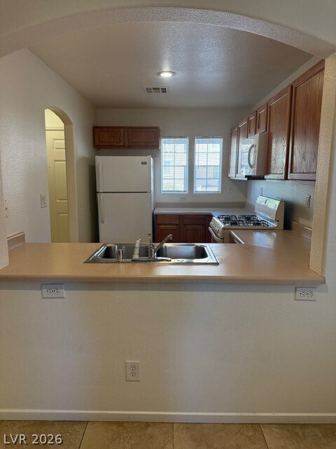 Foto del edificio - 6249 Humus Ave