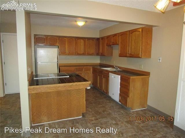Building Photo - 2 br, 1.5 bath House - 6162 Lehman Drive