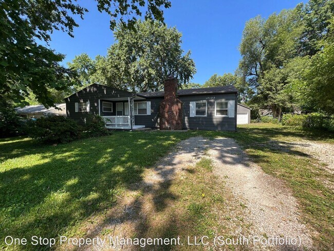 Foto del edificio - 3 br, 1 bath House - 17122 Chula Vista Dr.