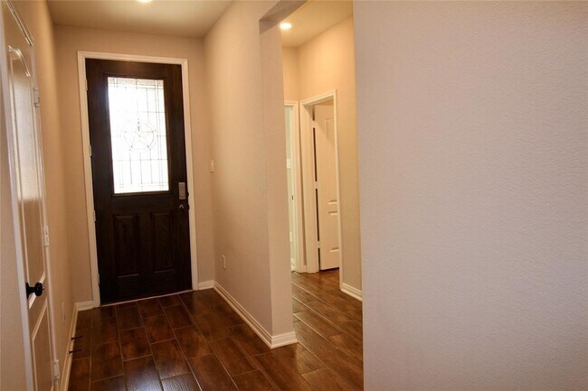 Foto del edificio - 4755 Cullen Brook Rd