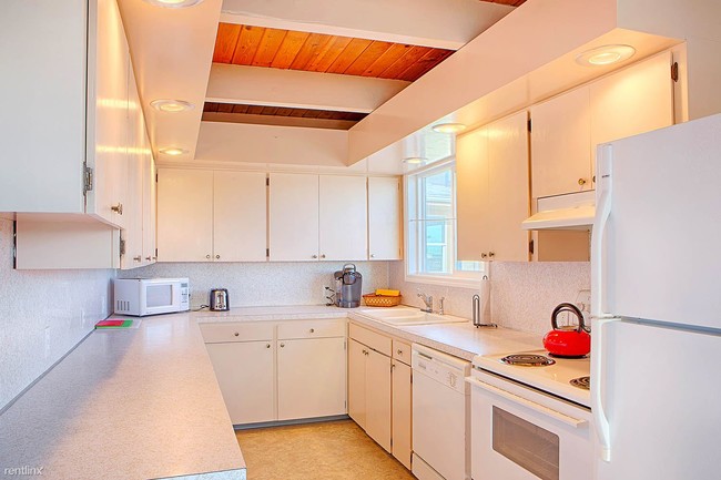Building Photo - 2563 Westhaven Dr