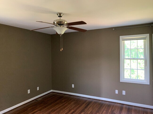 Building Photo - 206 Bonterra Pl