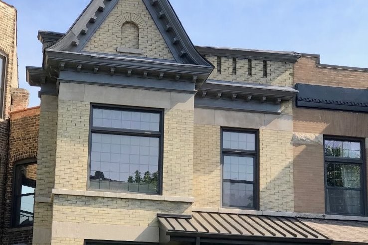 Foto principal - 1418 W Belle Plaine Ave