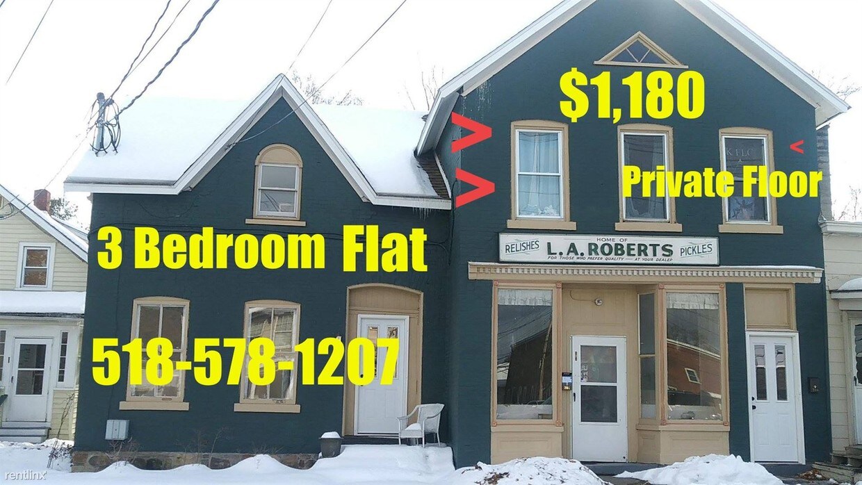 Primary Photo - 131 Cornelia St