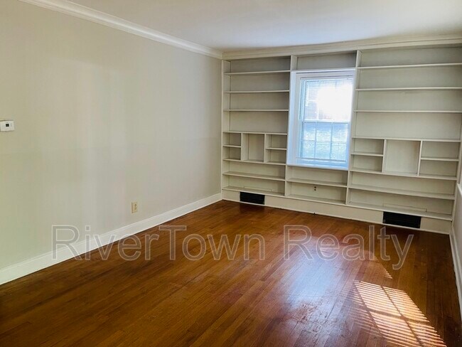 Foto del edificio - 3560 Poplar Ave