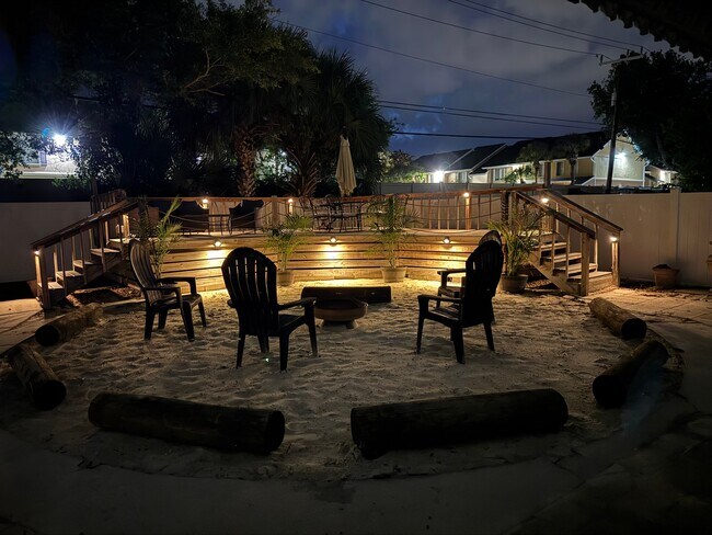 Building Photo - 1129 San Marco Dr