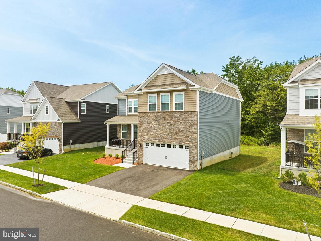 39 Westmont Dr, Medford, NJ 08055 House Rental in Medford, NJ