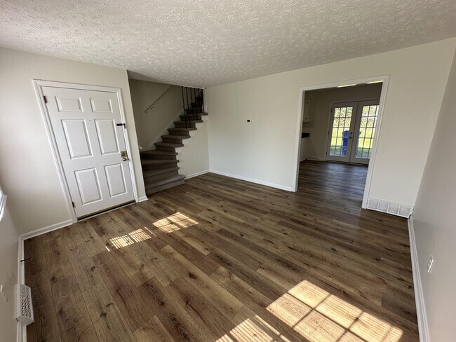 Building Photo - 222 Medlock Rd