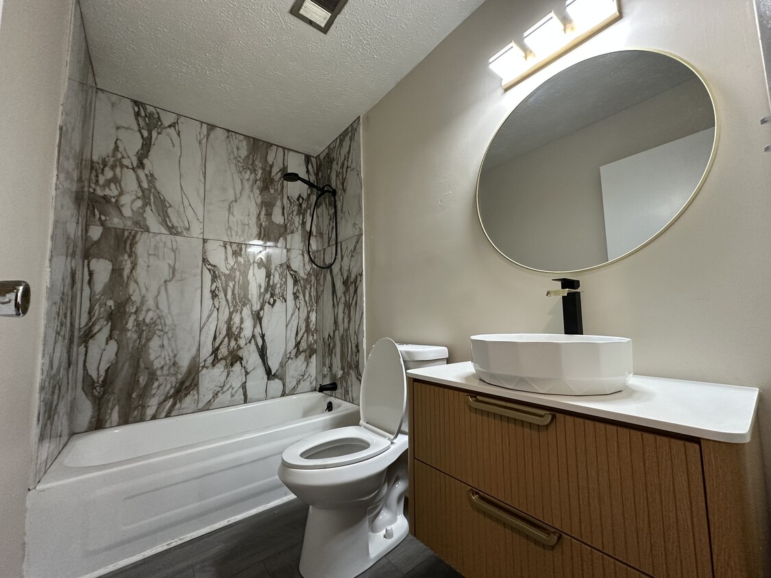 Photo - 4927 W Southern Ave (Indianapolis, IN)