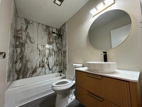 Building Photo - 4927 W Southern Ave