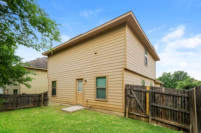 Building Photo - 2710 Telder Path