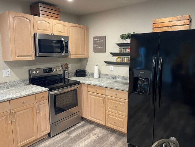 Foto del edificio - Juanita Retreat: Beautiful Setting on Rural Property Close to Downtown Jacksonville $300 Utility Fee