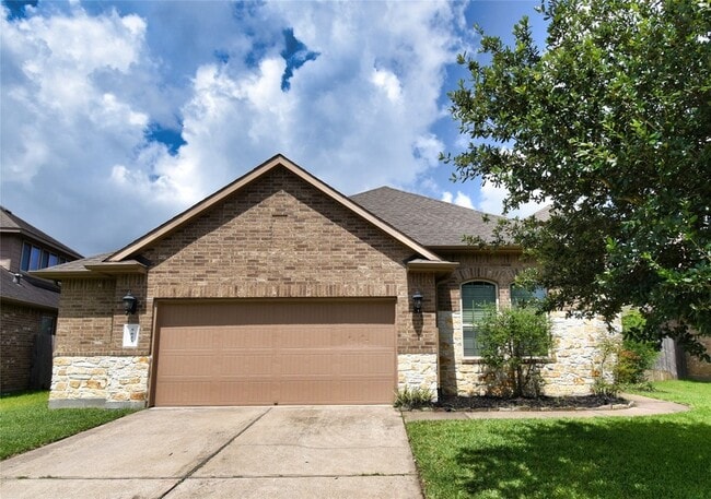 Building Photo - 5623 S Denham Ridge Ln
