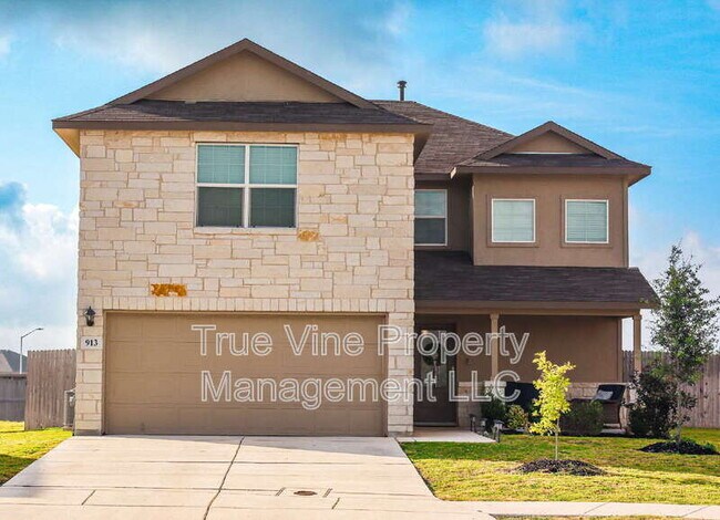 Building Photo - 913 Rolling River