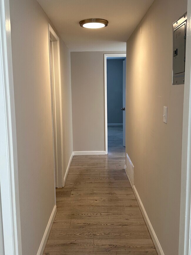 Foto del edificio - 2020 Preuss Rd