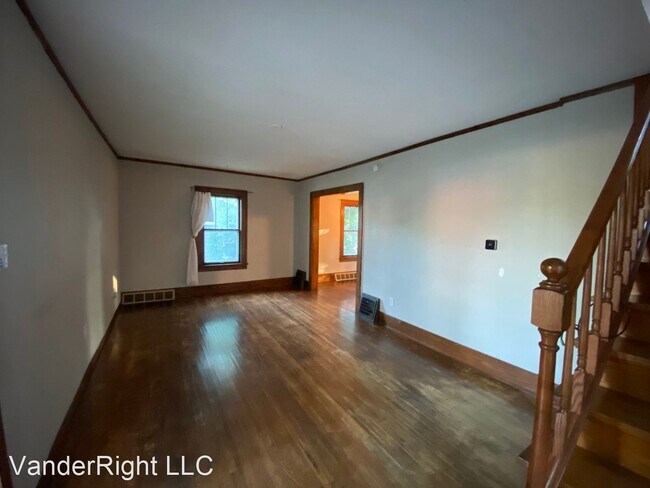 Foto del edificio - 3 br, 1.5 bath House - 2107 S Grange Ave