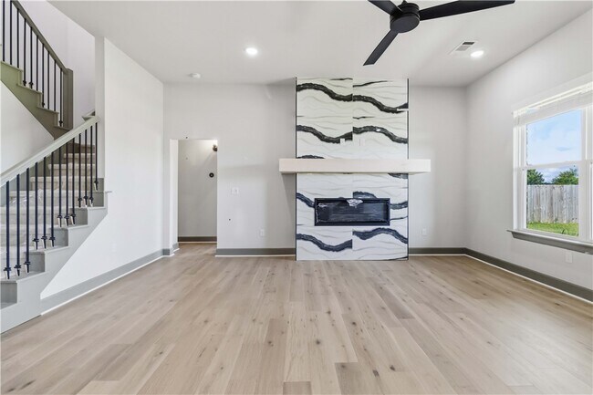 Foto del edificio - 980 Trestle Ln