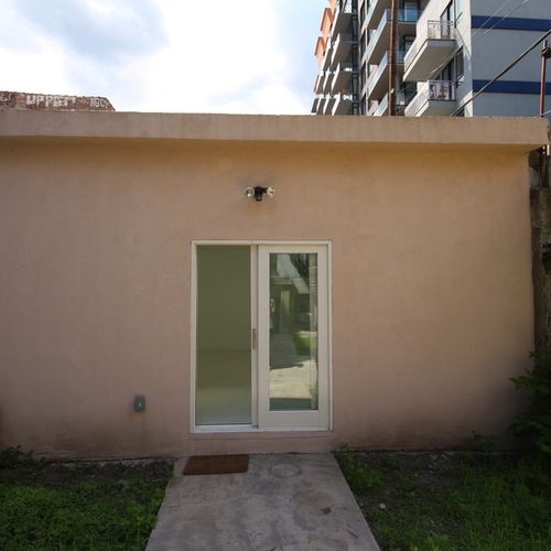 Foto del edificio - 804 Driggs Ave