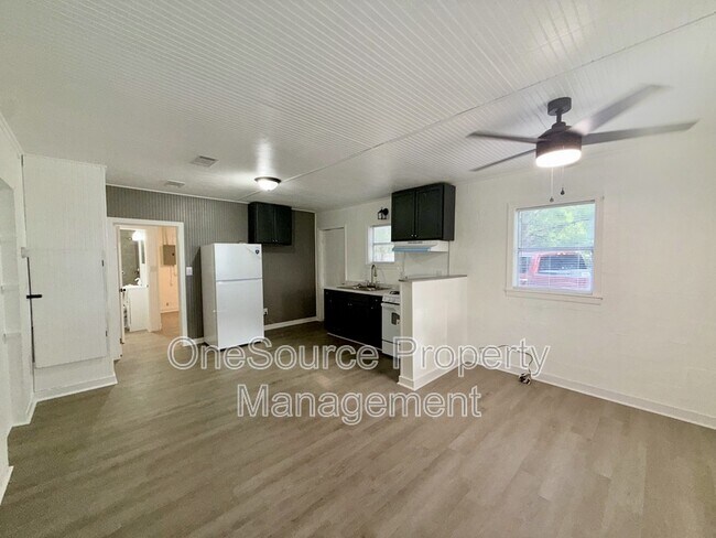 Foto del edificio - 454 Attapulgus Hwy