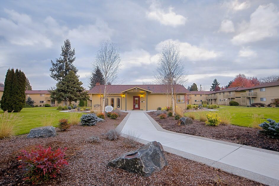 Gateway Village Apartments Springfield, OR