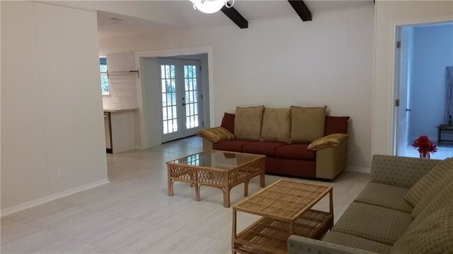 Foto del edificio - 4402 Hayride Ln