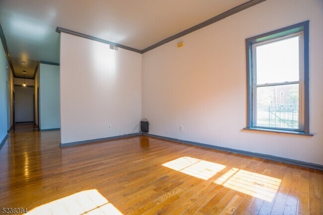 Foto del edificio - 33 Burnet St