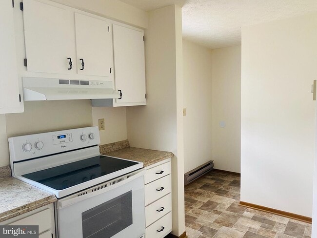 Building Photo - 106 Obriens Cir