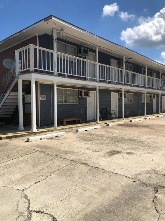 Primary Photo - 4527 Tigerland