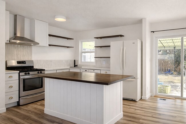 Foto del edificio - 107 Arlen St