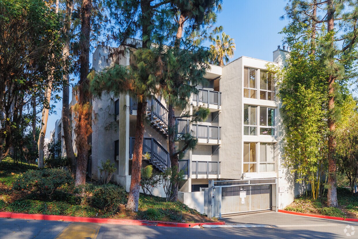Primary Photo - The Estates Condominium