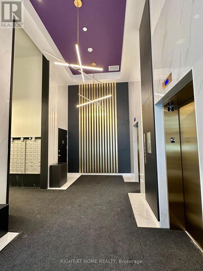 Building Photo - 180 George St