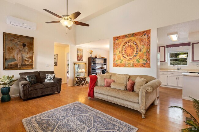 Foto del edificio - 14506 Spruce Grove Rd