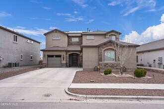 Building Photo - 1742 Breeder Cup Wy