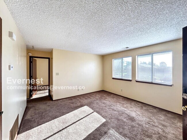 Foto del edificio - 2617 E Uintah St