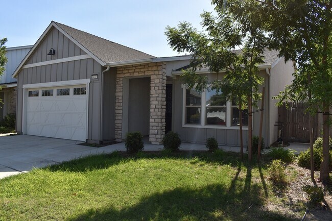 Building Photo - 4632 Beckman Way