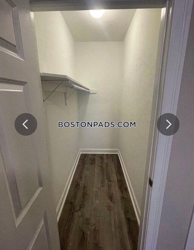 Foto del edificio - 4801 N Main St