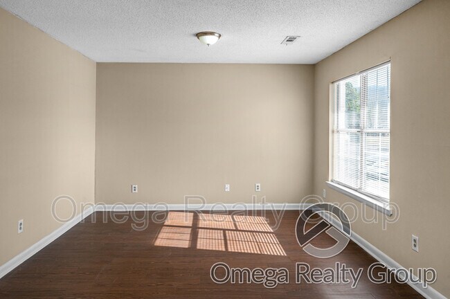 Foto del edificio - 3330 Meridian St N
