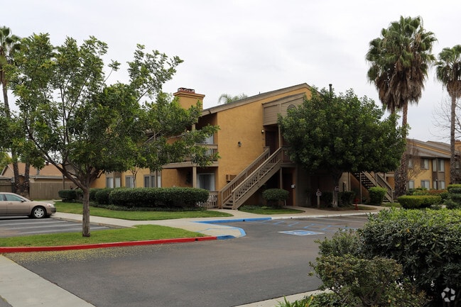 Building Photo - Martin Woods Apartment Homes