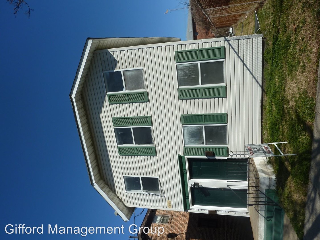 Primary Photo - 124 W Seaview Ave