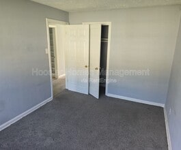 Building Photo - 2202 N Kitley Ave