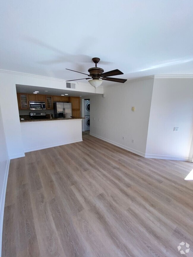 Building Photo - 15353 Maturin Dr